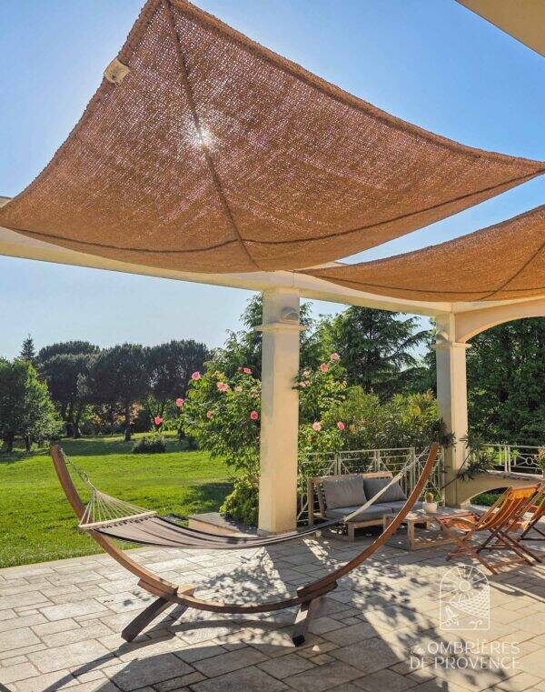 Tenda da sole COCO ROBUSTA con quattro punti di fissaggio