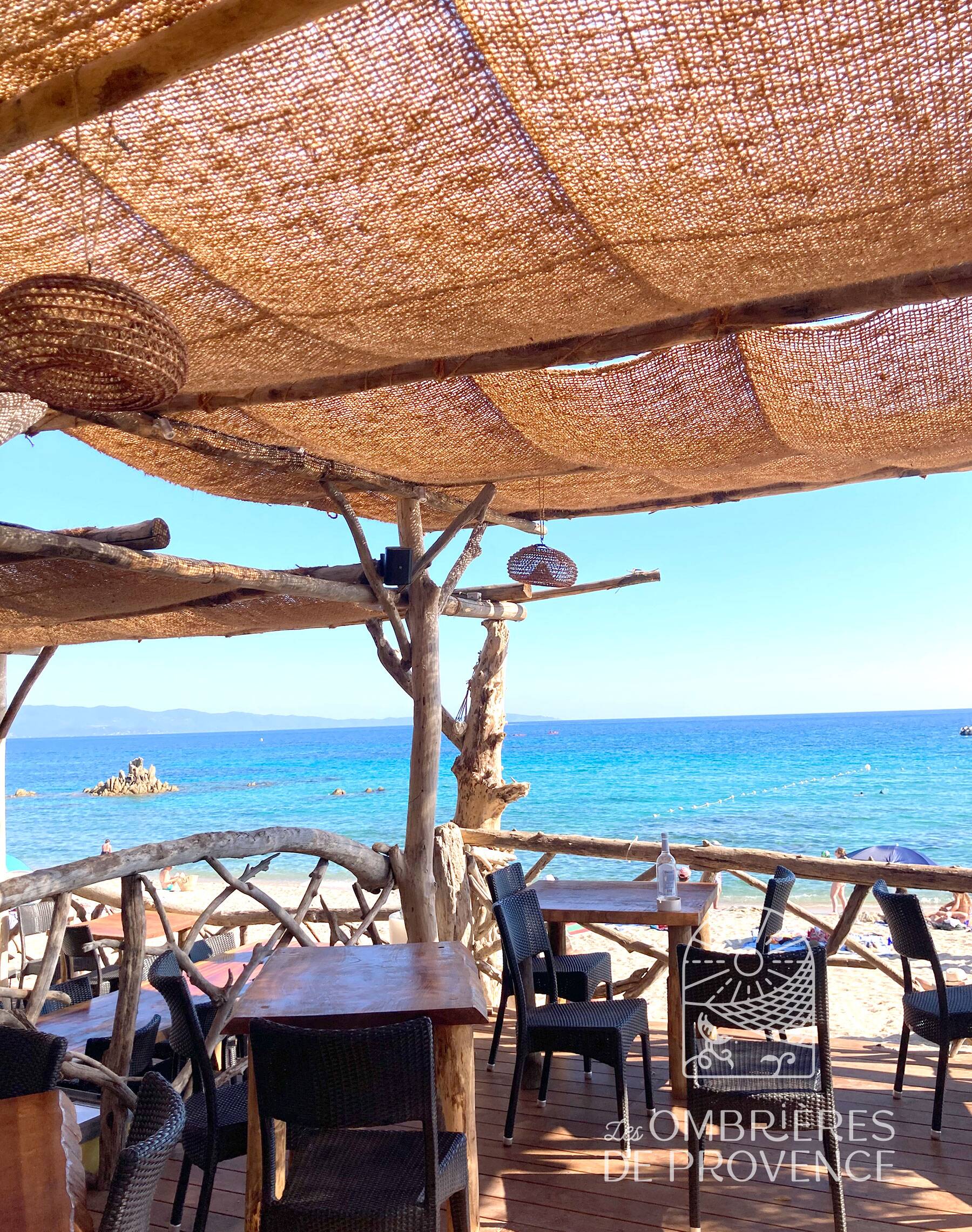 Toile d'ombrage pour pergola à traverses espacées de bord de mer