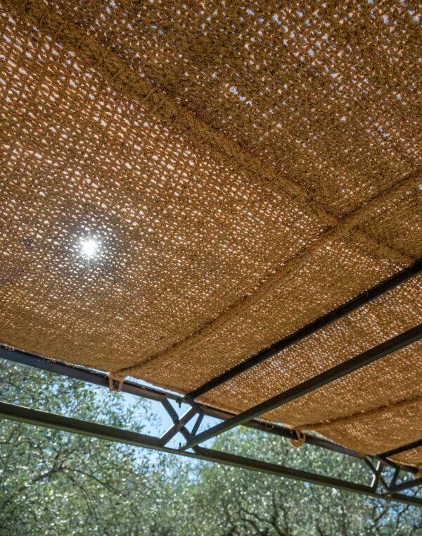 2-pergola-robusta-traverse-espacee-detail-2