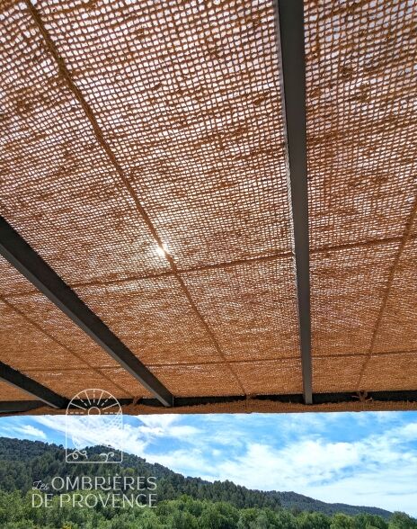 Toile d'ombrage en coco pour grande pergola
