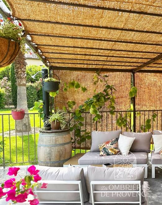 Couverture pour pergola sans structure rapprochée