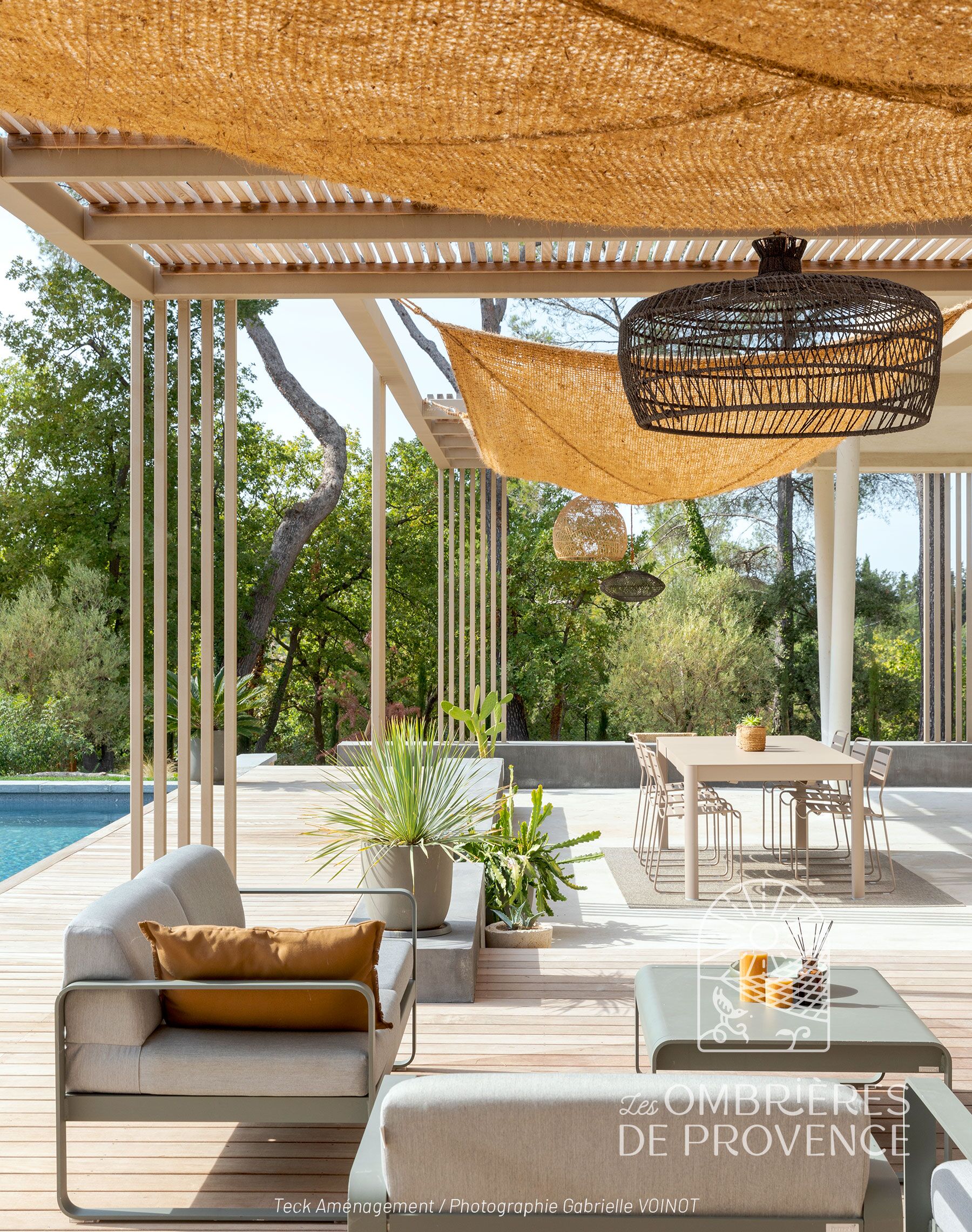 Voile coco à suspendre sur terrasse
