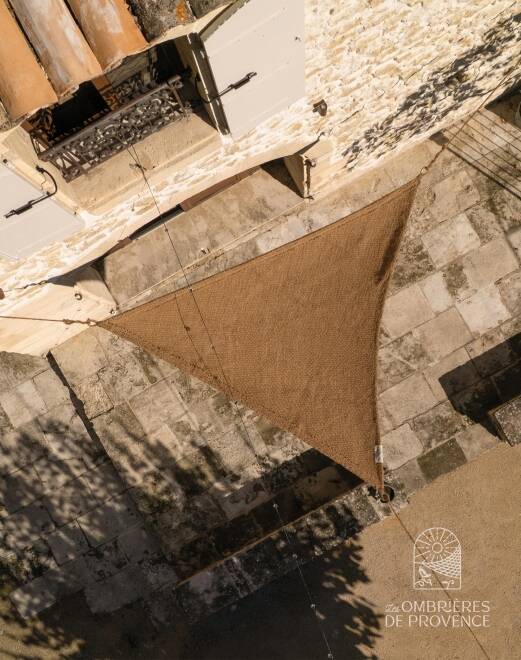 Vue de dessus d'une Voile d'ombrage COCO ROBUSTA triangulaire