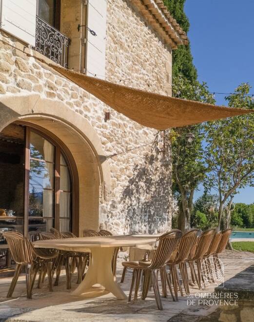 Voile d’ombrage à suspendre triangulaire dense pour terrasse