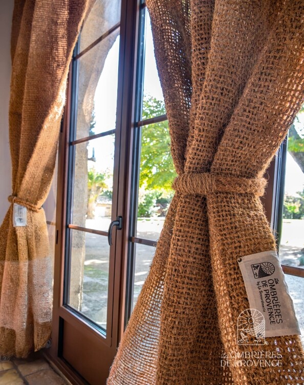 Rideaux à oeillets en fibre de coco avec embrase